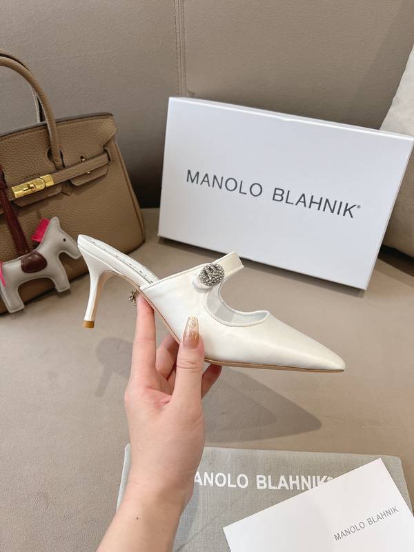 Manolo Blahnik Shoes MBS00064